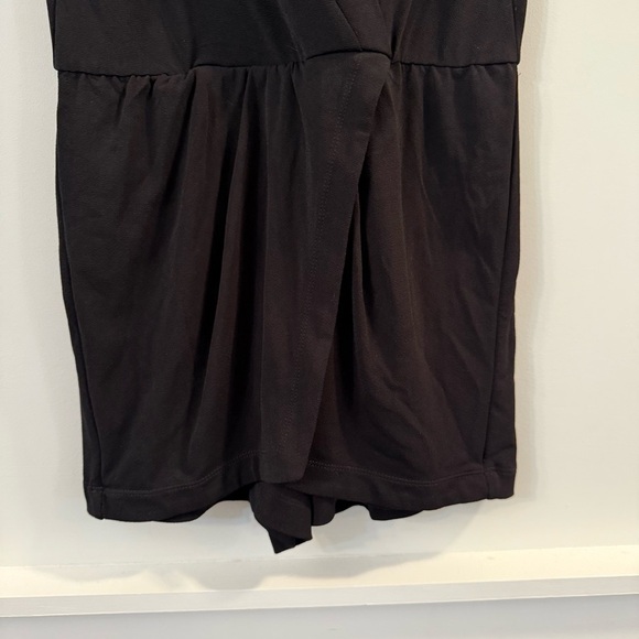 Women’s new BCBGeneration Black wrap front sleeveless romper size small S - Picture 3 of 7